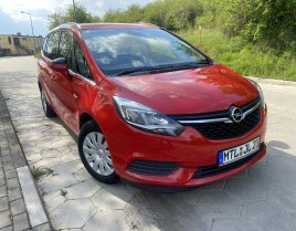 Opel Zafira  / 51999 PLN